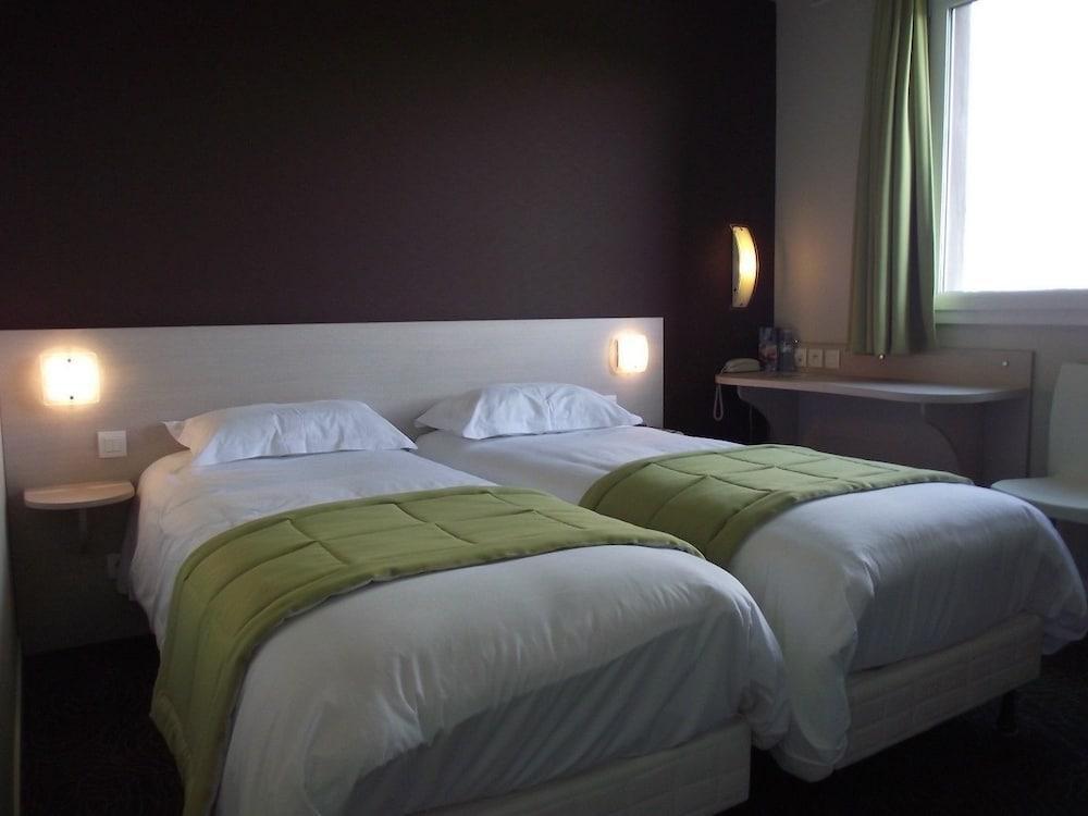 Brit Hotel Saint-Meen-Le-Grand En Broceliande Eksteriør billede