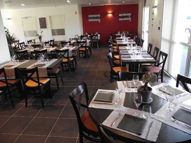 Brit Hotel Saint-Meen-Le-Grand En Broceliande Eksteriør billede