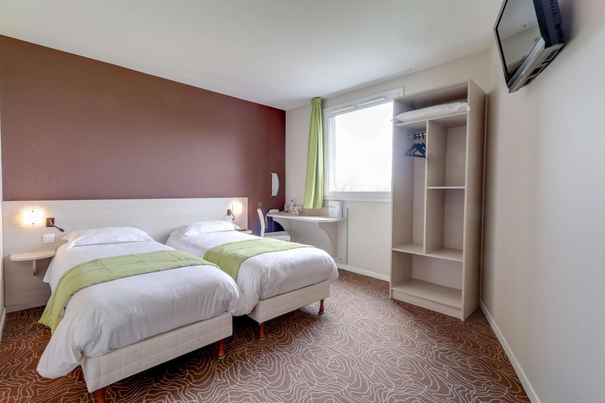 Brit Hotel Saint-Meen-Le-Grand En Broceliande Eksteriør billede