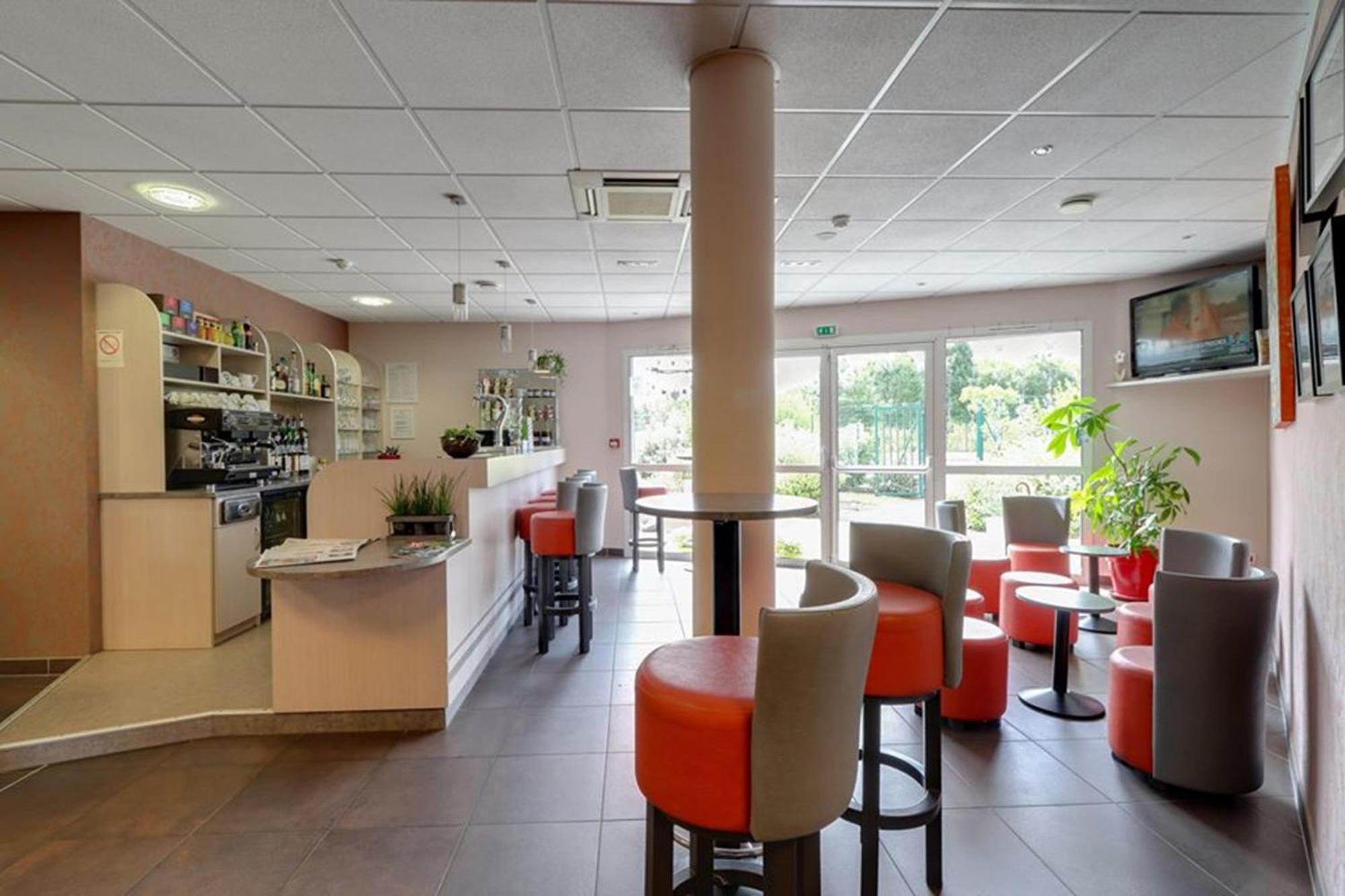 Brit Hotel Saint-Meen-Le-Grand En Broceliande Eksteriør billede