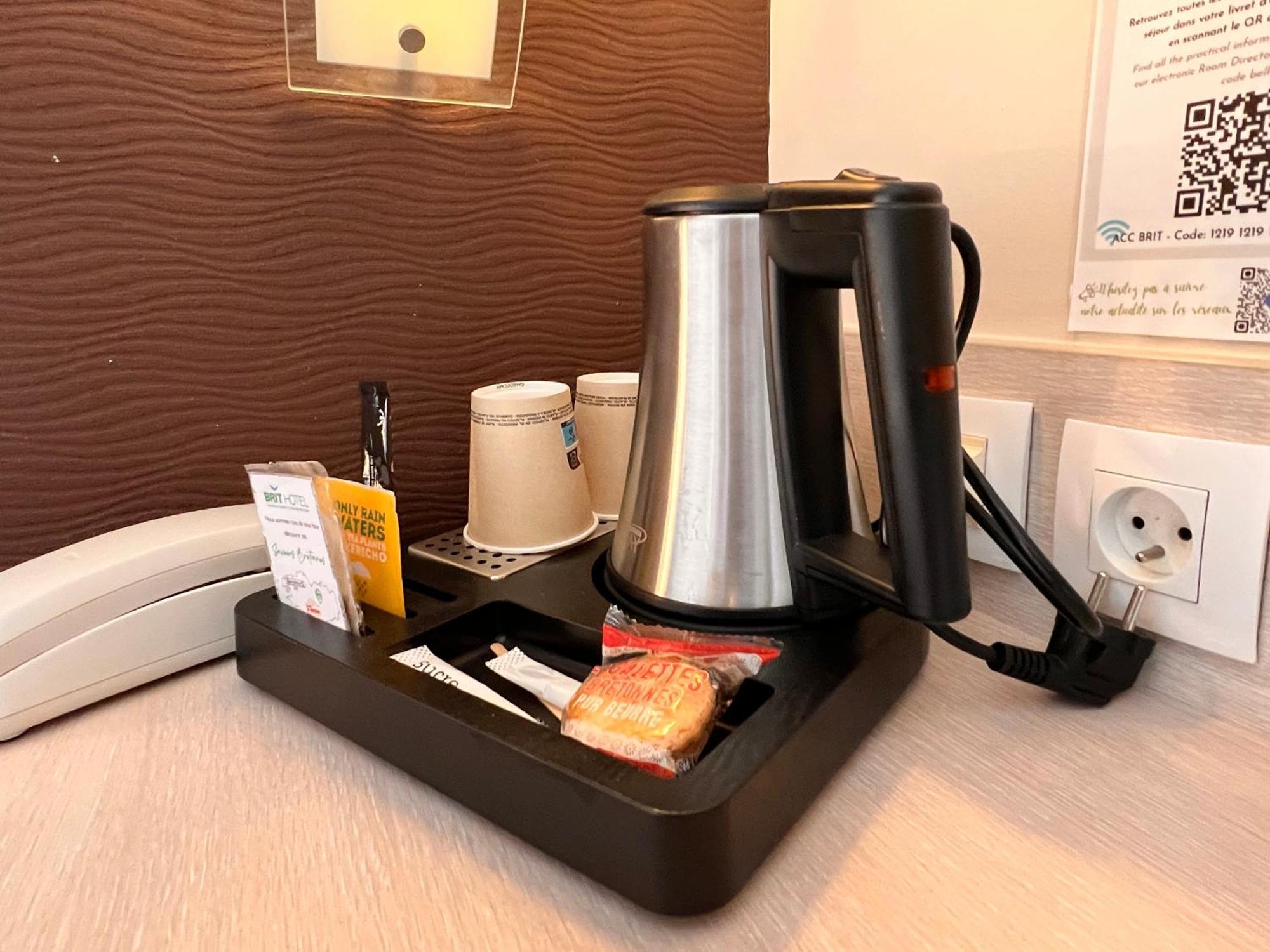 Brit Hotel Saint-Meen-Le-Grand En Broceliande Eksteriør billede