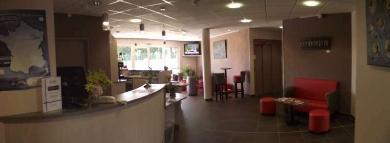 Brit Hotel Saint-Meen-Le-Grand En Broceliande Interiør billede